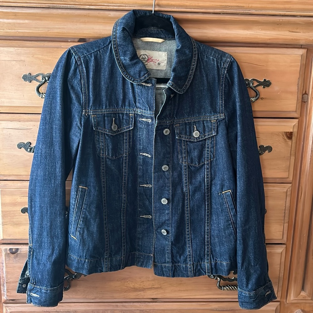 Gap dark wash jean jacket.